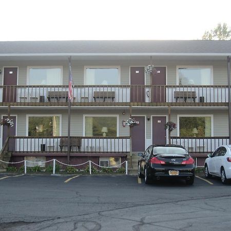 Legacy Inn & Suites Of Lake George Zewnętrze zdjęcie